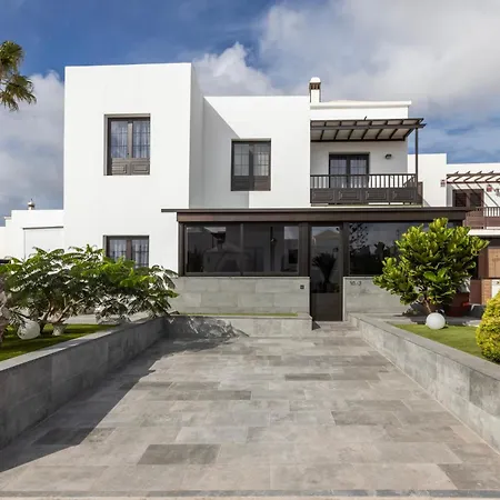 Lyrata - Duplex Premium * Costa Teguise
