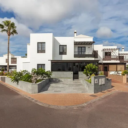 Casa Lyrata Nyaraló *